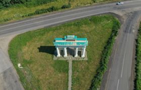 Тріумфальна арка - Диканька